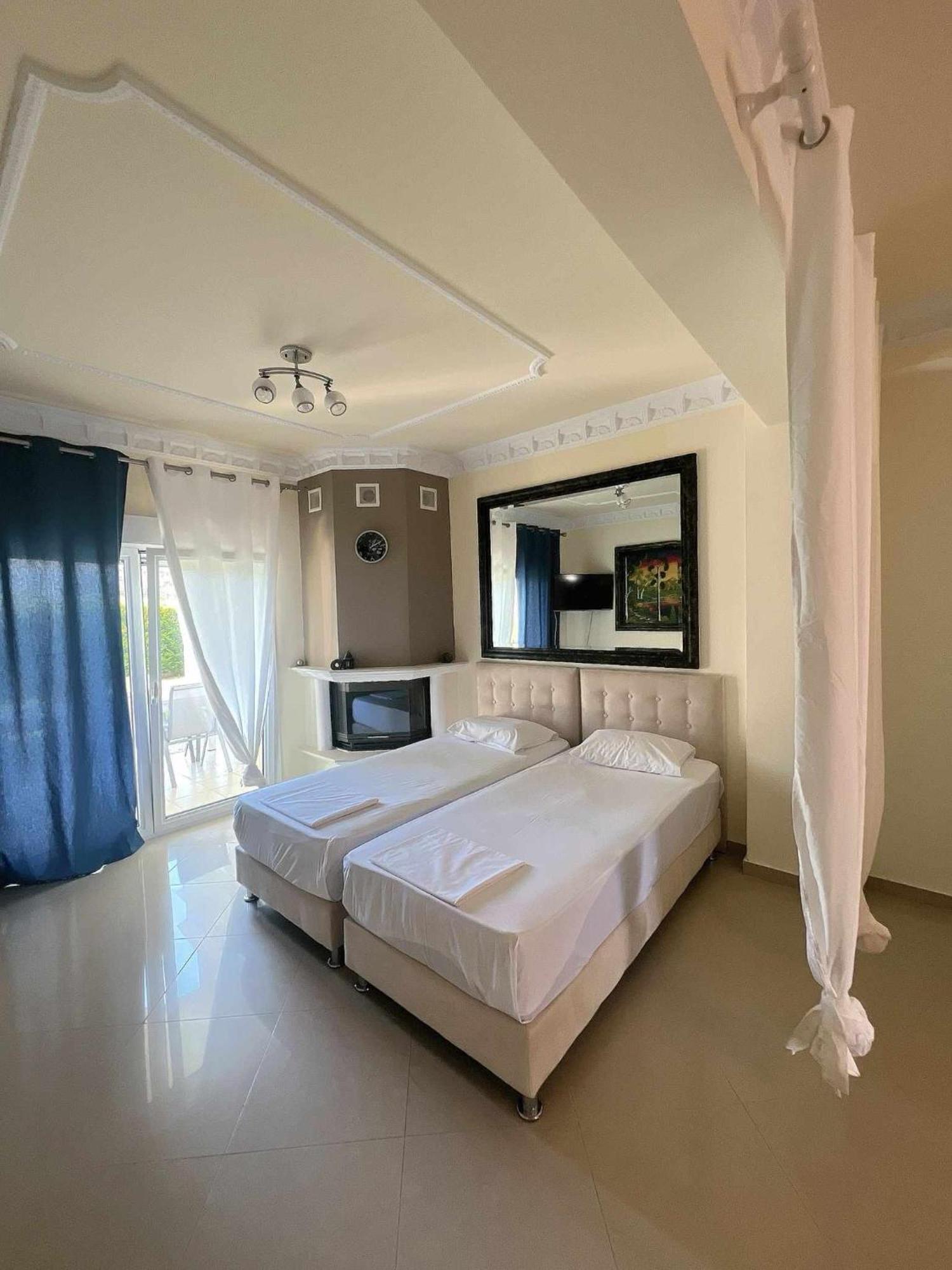 Apartments Alexandros Polychrono Zewnętrze zdjęcie